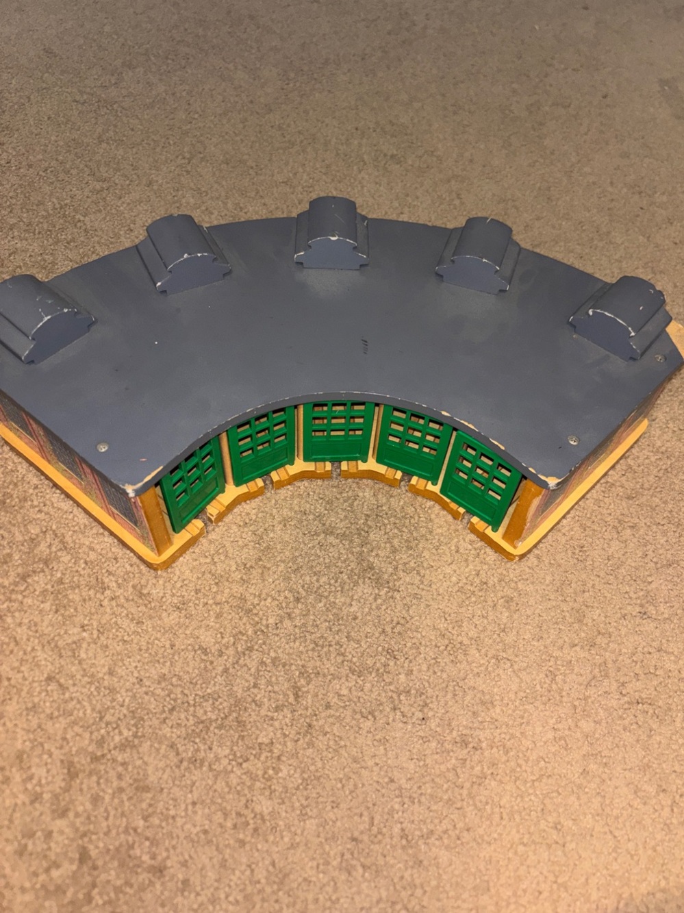 Thomas & Friends Curved Roundhouse